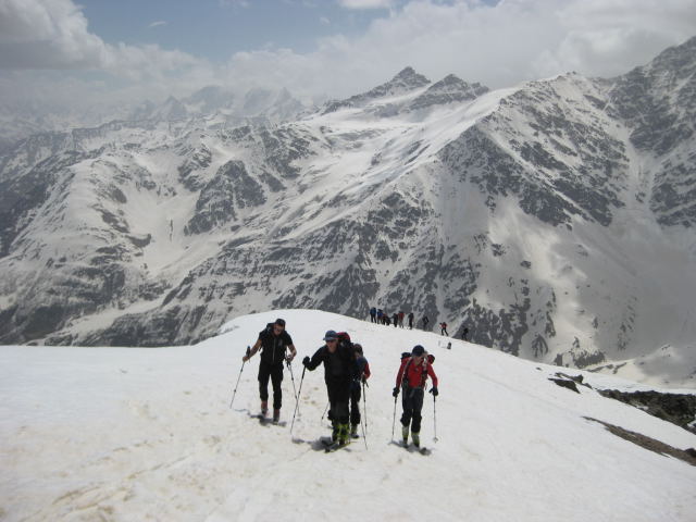 Foto: Wolfgang Lauschensky / Skitour / Cheget 3462m / Georgische Grenzberge / 01.11.2009 12:11:18