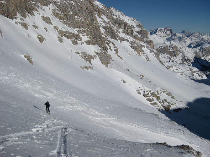 Foto: Wolfgang Lauschensky / Skitour / Lavarella 3055m (La Varella) / Hochtal Busc da Stlü / 12.12.2009 16:52:42