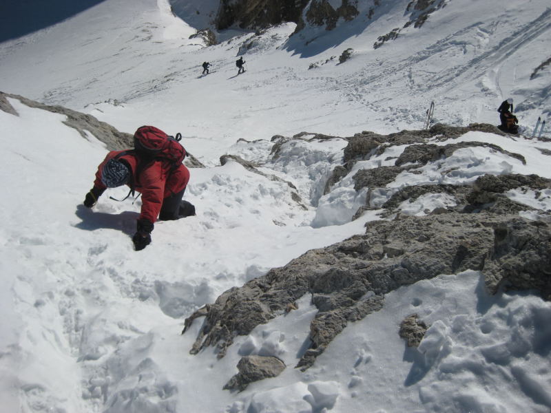 Foto: Wolfgang Lauschensky / Skitour / Lavarella 3055m (La Varella) / leichte Kletterei überm Schidepot / 12.12.2009 16:52:31