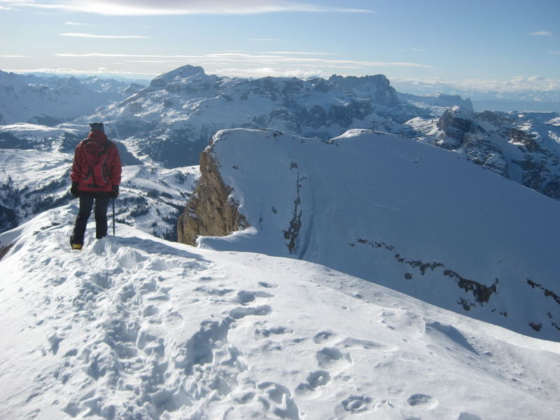 Foto: Wolfgang Lauschensky / Skitour / Lavarella 3055m (La Varella) / Sella hinter Lavarella-Westgipfel / 12.12.2009 16:50:26
