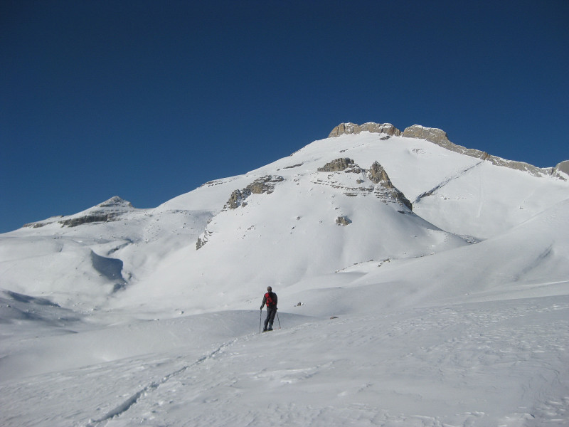 Foto: Wolfgang Lauschensky / Ski Tour / Zehnerspitze 3026m, (Sasso delle Dieci) / vor dem Ciastel de Fanes / 12.12.2009 18:47:18