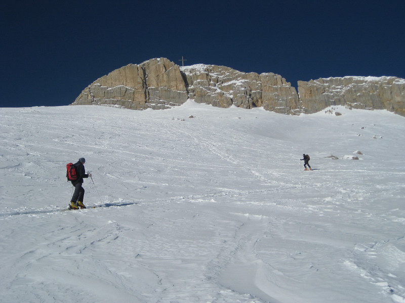 Foto: Wolfgang Lauschensky / Ski Tour / Zehnerspitze 3026m, (Sasso delle Dieci) / breiter steiler Gipfelhang / 12.12.2009 18:46:38