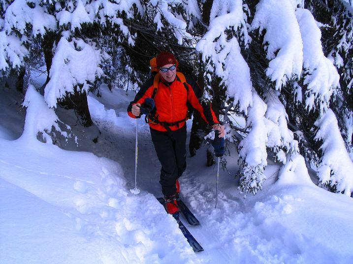 Foto: Andreas Koller / Skitour / Direkter Anstieg auf den Hengst (2076 m) / 15.12.2009 21:08:35