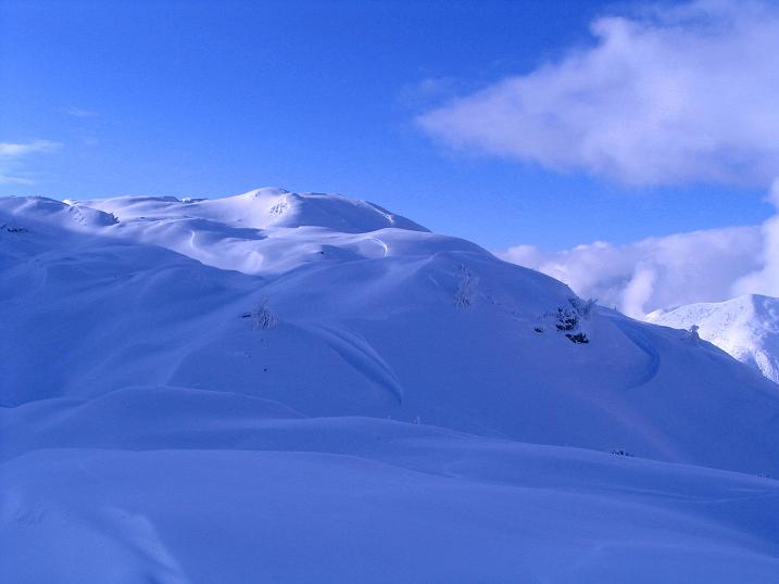 Foto: Andreas Koller / Skitour / Direkter Anstieg auf den Hengst (2076 m) / Die weiten O-Hänge des Hengst / 15.12.2009 21:04:40