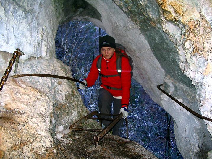 Foto: Andreas Koller / Klettersteigtour / Rudolf-Decker-Steig (720 m) / Im Windschützenloch / 27.12.2009 01:51:44