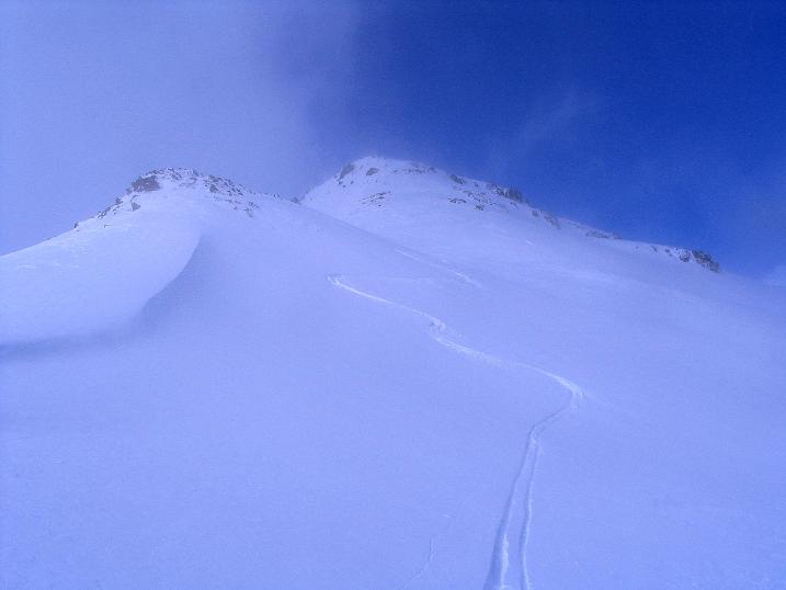 Foto: Andreas Koller / Skitour / Über Zuoz auf den Pizzet (2909 m) / Traumhafter Pulverschnee vom Pizzet herab / 04.02.2010 23:35:30