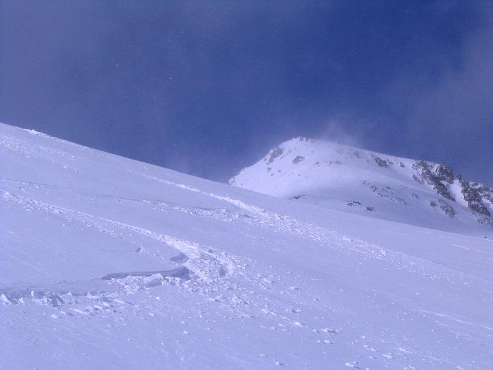 Foto: Andreas Koller / Skitour / Über Zuoz auf den Pizzet (2909 m) / Einsame Spur im traumhaften Schnee / 04.02.2010 23:33:19