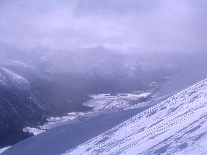 Foto: Andreas Koller / Skitour / Über Zuoz auf den Pizzet (2909 m) / Blick Richtung Bernina / 04.02.2010 23:32:12