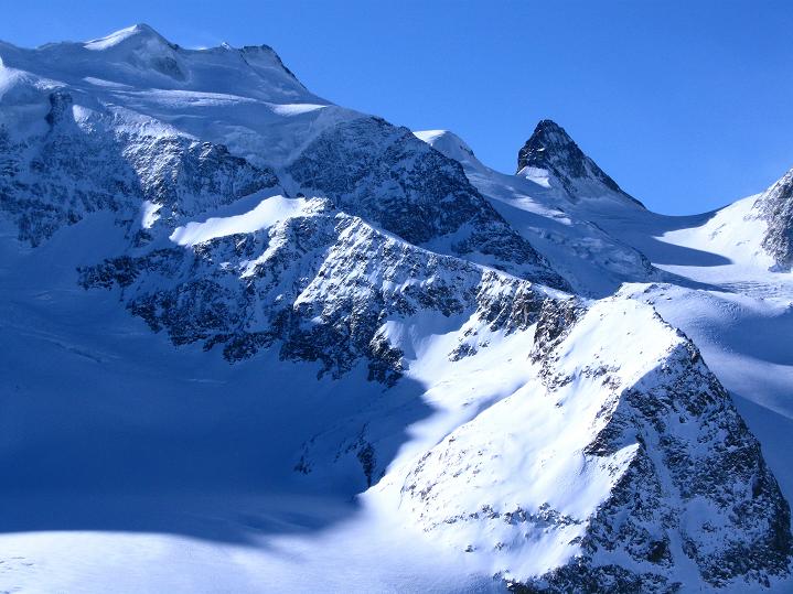 Foto: Andreas Koller / Skitour / Munt Pers und Gletscherabfahrt (3207 m) / Bellavista (3922 m) und Crast Agüzza (3854 m) / 07.02.2010 17:41:15