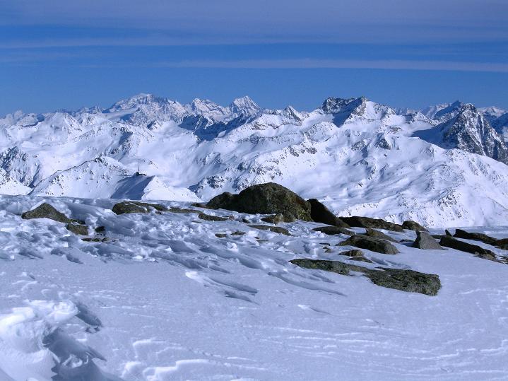 Foto: Andreas Koller / Skitour / Munt Pers und Gletscherabfahrt (3207 m) / Der Ortler im N (3902 m) / 07.02.2010 17:37:41