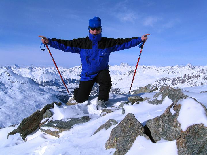 Foto: Andreas Koller / Skitour / Munt Pers und Gletscherabfahrt (3207 m) / Am Munt Pers, der eine fantastische Aussicht bietet / 07.02.2010 17:30:43