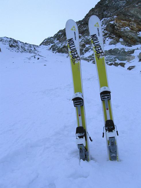 Foto: Andreas Koller / Skitour / Piz Corvatsch (3451 m) / Zurück beim Skidepot / 09.02.2010 00:11:29