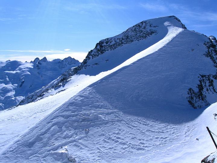 Foto: Andreas Koller / Skitour / Piz Corvatsch (3451 m) / Piz Murtel (3422 m) und die Bernina-Gruppe / 09.02.2010 00:20:00