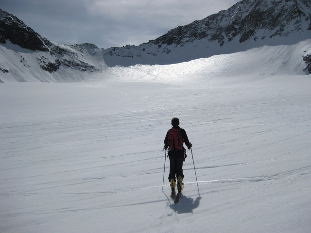 Foto: Wolfgang Lauschensky / Skitour / Kleiner Isidor 3200m / Richtung langer Pfaffennieder / 24.02.2010 18:10:30