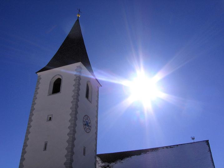 Foto: Andreas Koller / Skitour / Großer Speikkofel (2270 m) und Brett Höhe (2320 m) / Kirche von St. Lorenzen / 25.02.2010 16:56:13