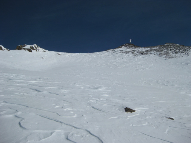 Foto: Wolfgang Lauschensky / Skitour / Litznerspitze (3205m) / Karmulde unterm Gipfel / 06.03.2010 12:18:19