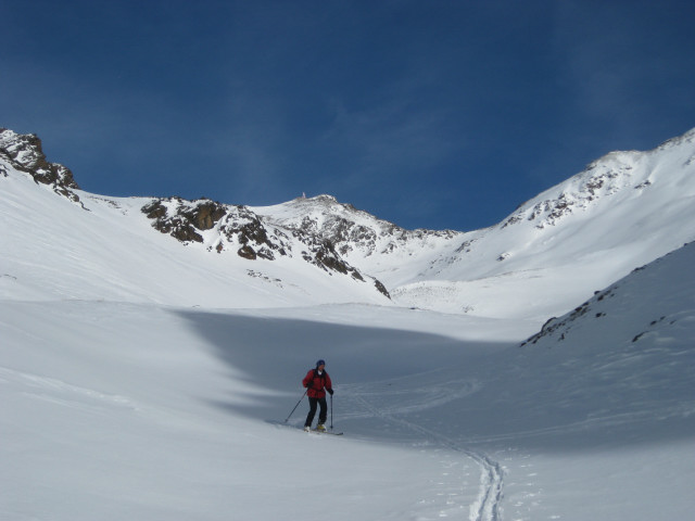 Foto: Wolfgang Lauschensky / Skitour / Litznerspitze (3205m) / herrliches mildes Muldensystem / 06.03.2010 12:16:53