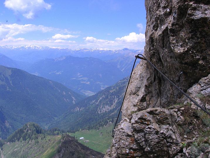 Foto: Andreas Koller / Klettersteigtour / Dohlen-Klettersteig auf den Hohen Trieb (2199 m) / Ausgesetztes Eck / 10.06.2010 22:53:04