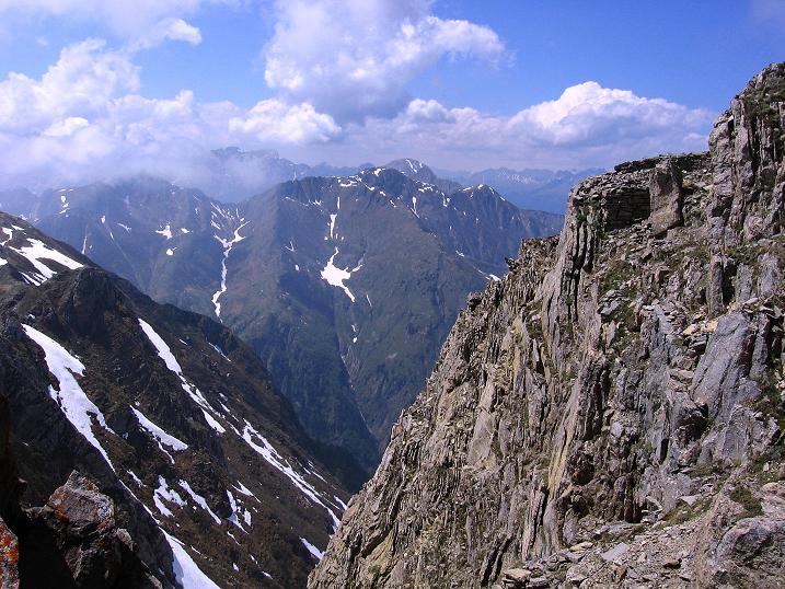Foto: Andreas Koller / Klettersteigtour / Dohlen-Klettersteig auf den Hohen Trieb (2199 m) / Steiler Abstieg am Normalweg / 10.06.2010 22:49:29
