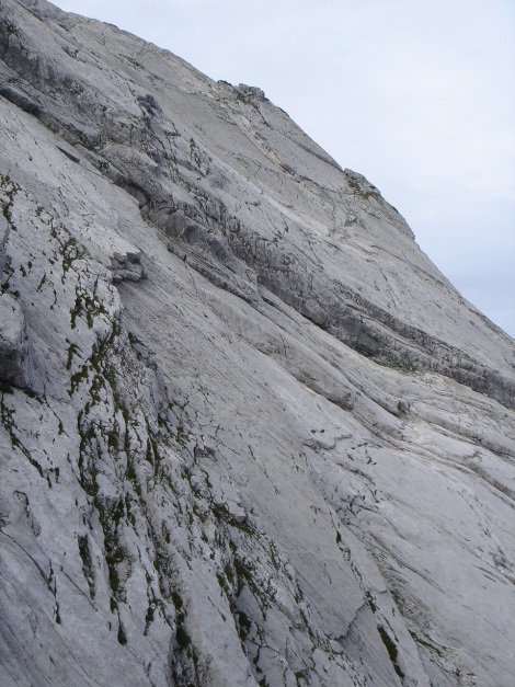 Foto: Manfred Karl / Klettertour / Zwölferkogel Südostwand, Ulli, da Tanzbodn is insa / Nochmals ein Blick auf die schöne Plattenwand / 24.10.2020 19:31:35