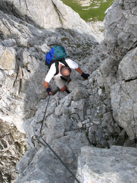 Foto: Wolfgang Lauschensky / Klettersteigtour / Monte Chiadenis 2458m, Überschreitung Ferr.Portogruaro + Ferr.di Guerra / die steile Ostrinne / 01.07.2010 12:04:40
