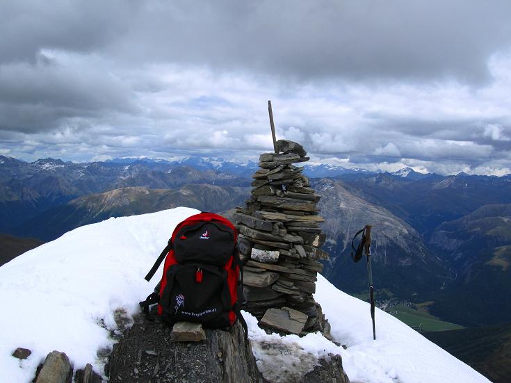 Foto: Andreas Koller / Wandertour / Piz Blaisun über dem Albulapass (3200m) / Am Gipfel des Piz Blaisun / 09.09.2010 01:02:57