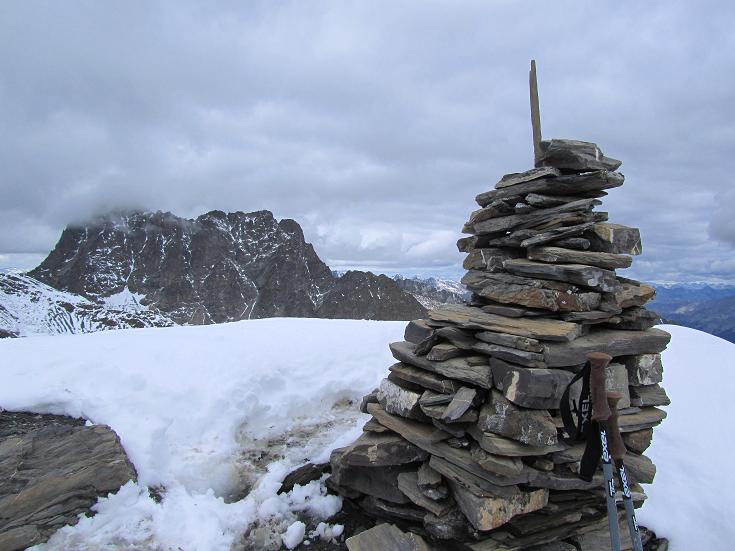 Foto: Andreas Koller / Wandertour / Piz Blaisun über dem Albulapass (3200m) / Blick vom Piz Blaisun zum Piz Kesch (3411m) / 09.09.2010 01:00:45