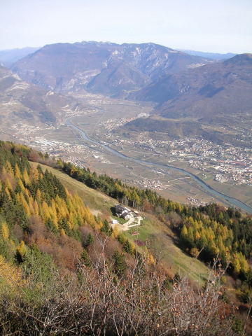 Foto: Wolfgang Lauschensky / Wandertour / Sentiero Somator / malga Somator über dem Etschtal / 13.12.2011 12:22:03