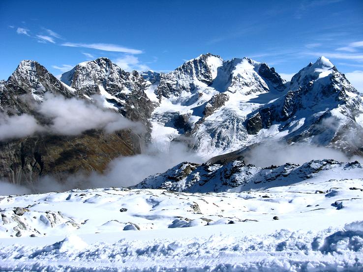 Foto: Andreas Koller / Wandertour / Piz Murtel und Fuorcla Surlej (3433m) / Blick auf den Piz Bernina (4049m) und seine Trabanten / 15.10.2010 21:10:14