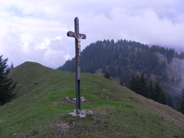 Foto: Wolfgang Lauschensky / Wandertour / Breitenstein, 1622 m / hinter dem Kirchwandkreuz ist der Schweinsberg / 13.05.2012 17:05:50