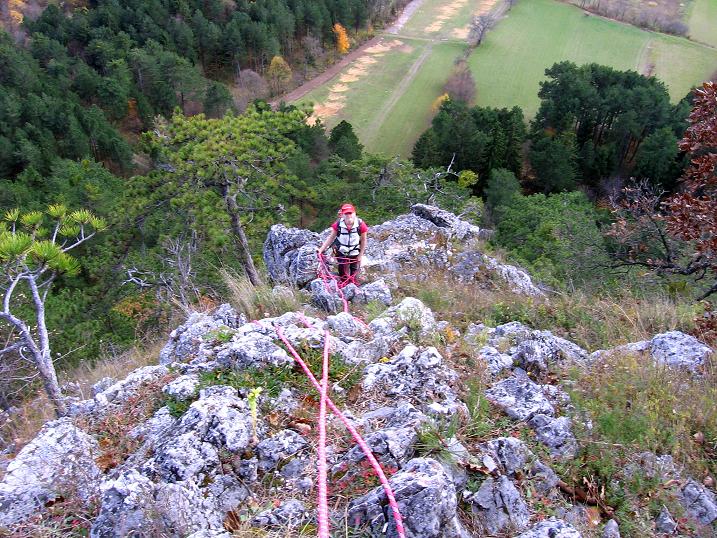 Foto: Andreas Koller / Klettertour / Doppelsteig (722m) / Die letzten Meter am Grat / 02.11.2010 20:32:26