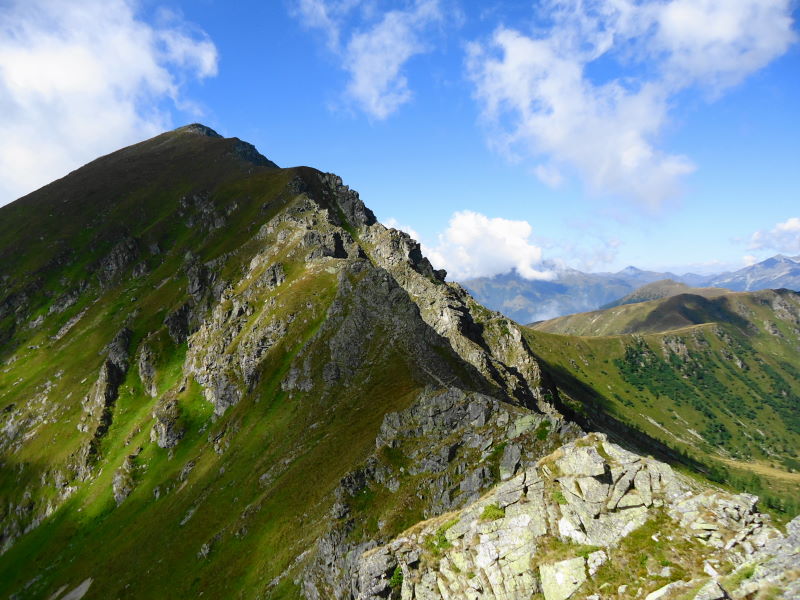 Foto: Günter Siegl / Wandertour / Aus dem Lerchgraben auf den Lärchkogel (2259m) / Rückblick SSO-Grat des Lärchkogels / 11.09.2013 18:55:35