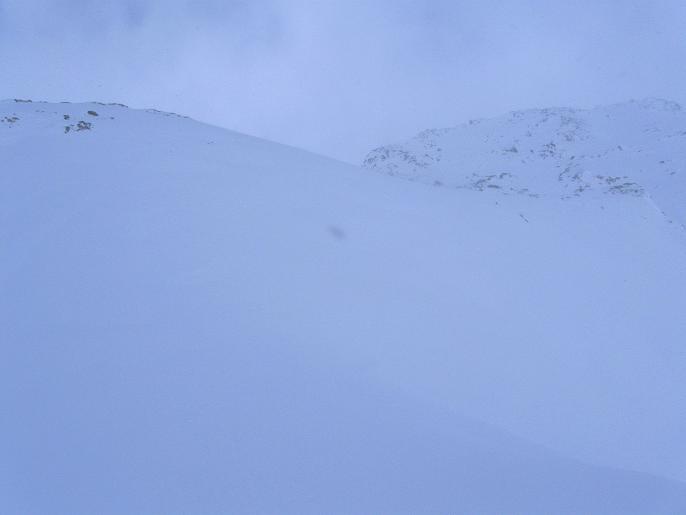 Foto: Andreas Koller / Skitour / Piz Campagnung Südgipfel (2826m) / Weite Hänge unterhalb des Piz Campagnung / 14.12.2010 20:52:51