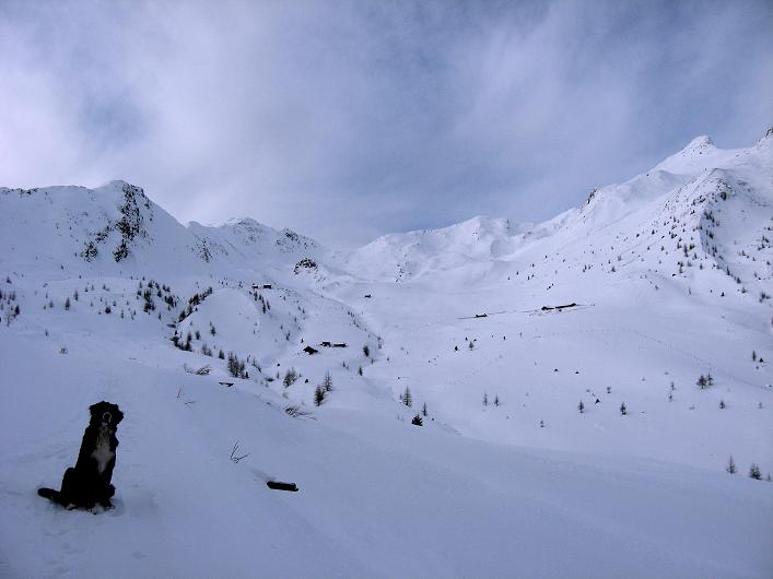 Foto: Andreas Koller / Skitour / Ochsenkopf - Geheimtipp über dem Mölltal (2536m) / Rast beim Anblick des Ochsenkopfs / 21.12.2010 20:25:36