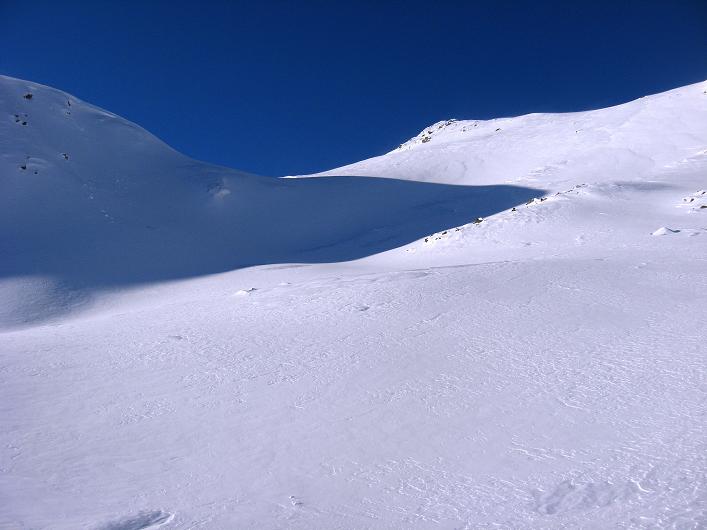 Foto: Andreas Koller / Skitour / Ochsenkopf - Geheimtipp über dem Mölltal (2536m) / Durch die Cameraposition wirkt der Hang viel zu flach / 21.12.2010 20:20:42