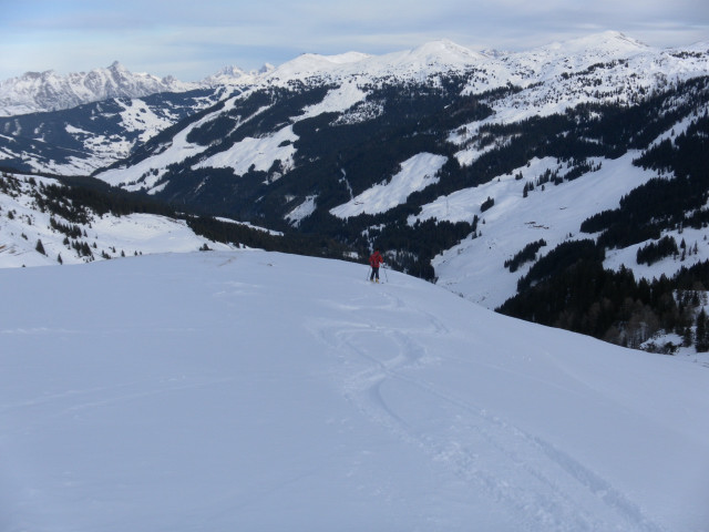 Foto: Wolfgang Lauschensky / Skitour / Manlitzkogel 2247m über Schwarzachengraben / der kurze flache Nordrücken zeigt nach Hinterglemm / 06.01.2011 15:56:09