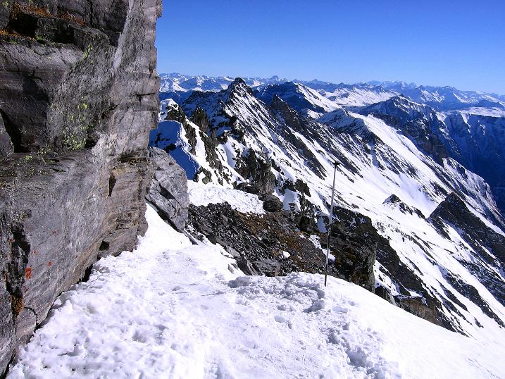 Foto: Andreas Koller / Skitour / Pizol - im Reich der Grauen Hörner (2844m) / Ab hier wird es ausgesetzt / 11.02.2011 18:49:58