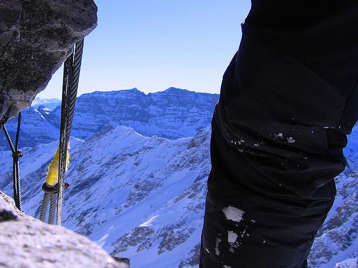 Foto: Andreas Koller / Skitour / Pizol - im Reich der Grauen Hörner (2844m) / Da geht es mal 5m sehr steil hinab! / 11.02.2011 18:47:25