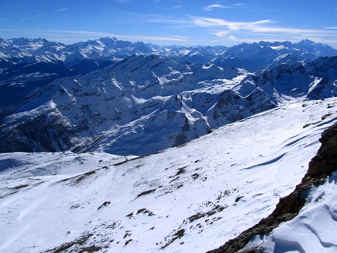 Foto: Andreas Koller / Skitour / Sommet des Diablerets (3210m) / Blick nach SO / 13.02.2011 20:48:12
