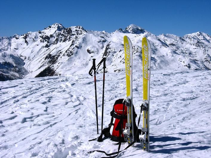 Foto: Andreas Koller / Skitour / Am Gaugen auf den Dolzer (2172m) / Blick zur Hochtristen (2536m) vom Dolzer / 10.03.2011 19:39:36
