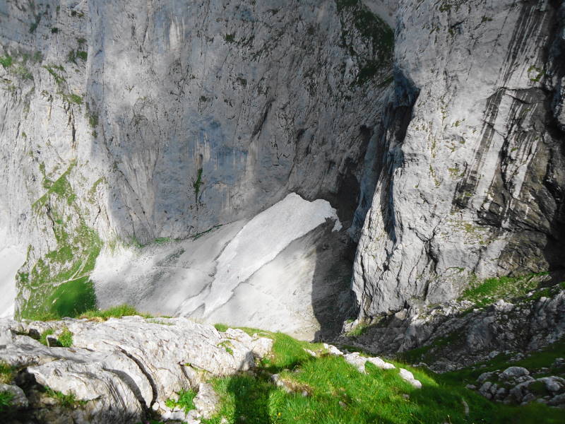 Foto: Günter Siegl / Wandertour / Ackerlspitze – Maukspitze - Zwei markante Zacken der Kaiserkrone / Ein paar leichte Kletterstellen beim Abstieg. / 10.08.2016 20:50:26
