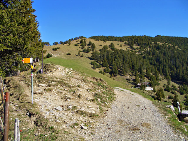 Foto: vince 51 / Wandertour / von Gaflei auf die Alpspitze / Blick vom Bärgellasattel zur Alpspitze / 26.04.2011 22:45:43