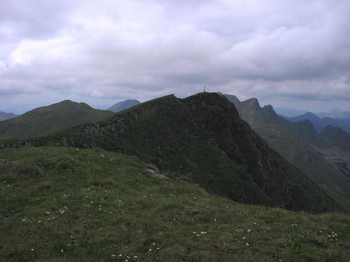 Foto: Andreas Koller / Wandertour / Über die Loretto-Kapelle zum Gipfelsammeln (2308m) / Der Gipfel ist schon sehr nah / 15.06.2011 20:25:14
