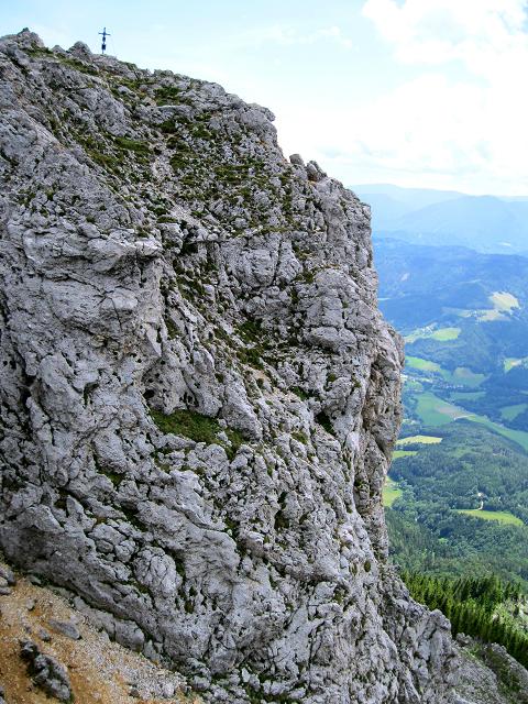 Foto: Andreas Koller / Klettertour / Dr Frankl Weg (1610m) / Blick zur steilen Felsflanke, durch die der Dr Frankl Weg zieht / 17.06.2011 20:04:41