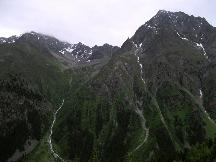 Foto: Andreas Koller / Wandertour / Zum Aussichtspunkt Plangerosskopf (3053m) / Blick zur Hohen Geige (3393m) / 28.06.2011 19:50:22