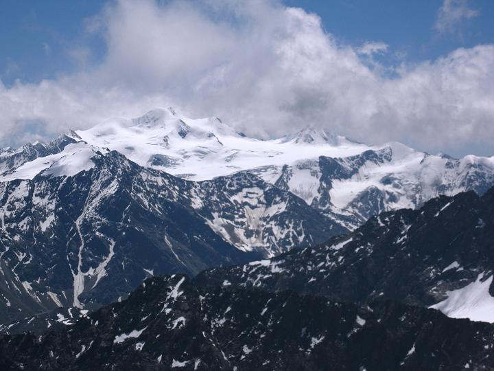 Foto: Andreas Koller / Wandertour / Verpeilspitze (3425m) / Wildspitze (3773m) und Hinterer Brochkogel (3639m) / 30.06.2011 22:00:44