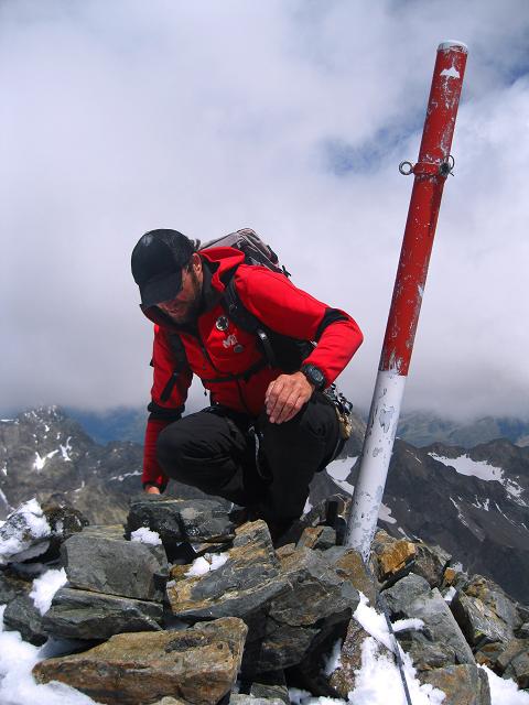 Foto: Andreas Koller / Wandertour / Verpeilspitze (3425m) / Suche nach dem Gipfelbuch! / 30.06.2011 21:59:22