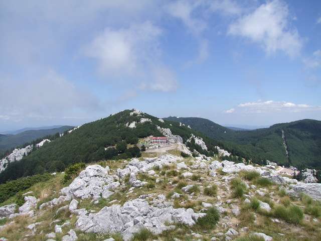 Foto: Datzi / Wandertour / Tour auf den Balinovac im Nationalpark Sjenerni / Die Aussicht am V. Koza Richtung Dom Zavisan / 22.07.2011 18:31:06