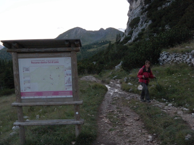 Foto: Wolfgang Lauschensky / Wandertour / Cima Settsass 2571m (Weg 23 über Südseite) / beim See nahe des Rifugio Valparola / 21.08.2011 21:58:32