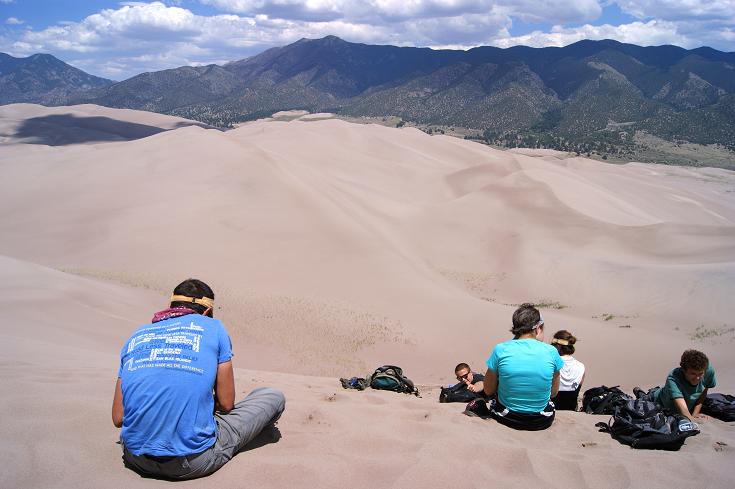 Foto: Andreas Koller / Wandertour / Great Sand Dunes National Park (2648m) / Rast auf der High Dune / 23.08.2011 00:00:41